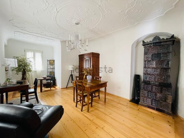 Appartamento in vendita di 303 m² in Via A. Manzoni