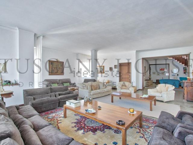 Appartamento in vendita di 305 m²