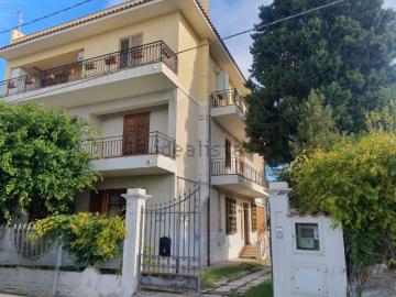 Appartamento in vendita di 305 m² in Via Nuova Messina, 127