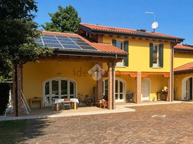 Appartamento in vendita di 305 m² in Via V. Gioberti, 20