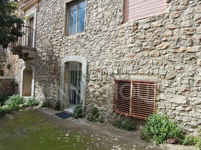 Appartamento in vendita di 306 m² in Via G. Giusti, 5