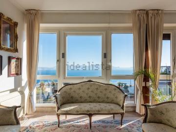 Appartamento in vendita di 307 m² in Via Francesco Petrarca, 141
