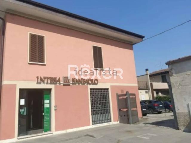 Appartamento in vendita di 309 m² in Via Roma, 36