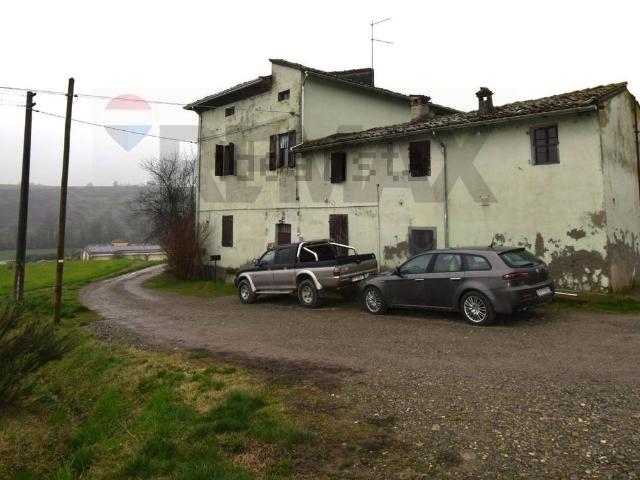 Appartamento in vendita di 309 m² in Via Varano, 48