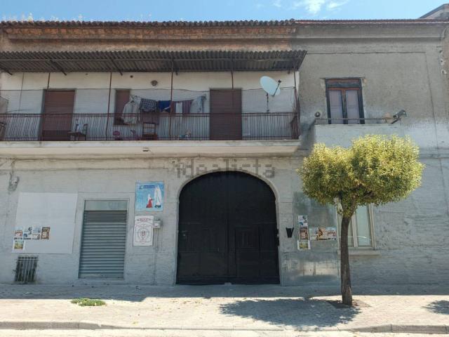 Appartamento in vendita di 310 m² in Via Appia Antica, 187