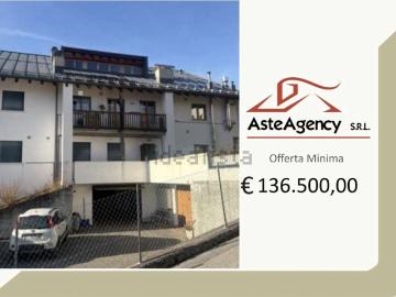 Appartamento in vendita di 311 m² in Viale Tiziano