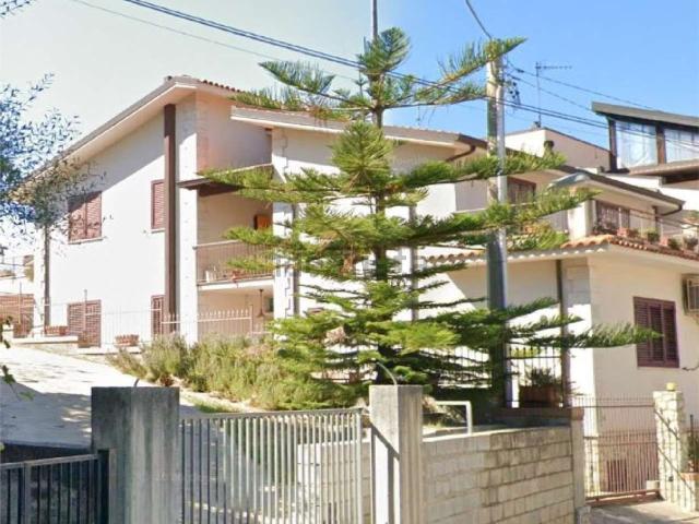Appartamento in vendita di 312 m² in Contrada Sprazzi