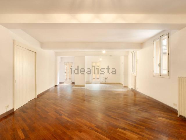 Appartamento in vendita di 313 m² in Via Santo Stefano