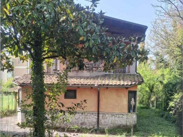 Appartamento in vendita di 314 m² in Via Mastruccia, 115