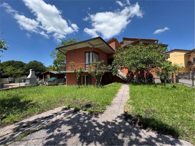 Appartamento in vendita di 314 m² in Località Ponibbiale, 89