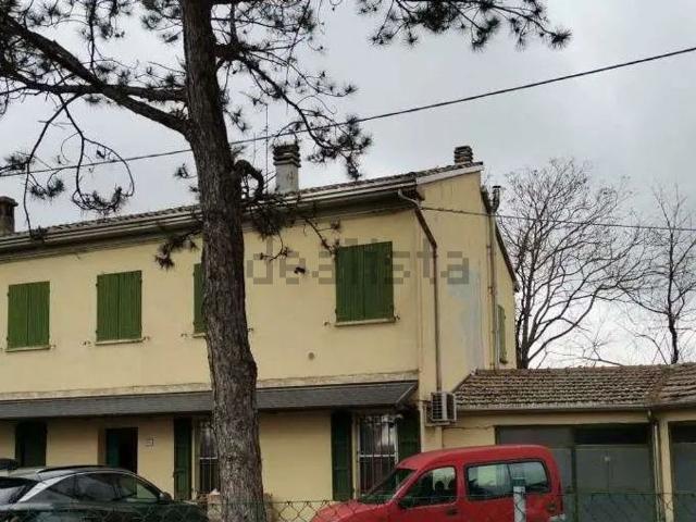 Appartamento in vendita di 315 m² in Via Reale Lavezzola