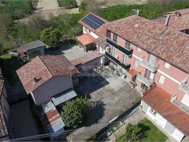 Appartamento in vendita di 315 m² in Strada Craviano, 23