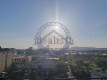 Appartamento in vendita di 316 m² in Via degli Astronauti, 98