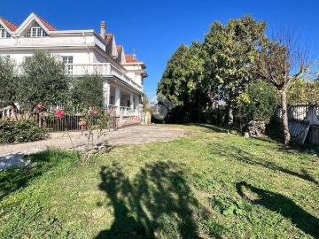 Appartamento in vendita di 318 m² in Via Colle Romano