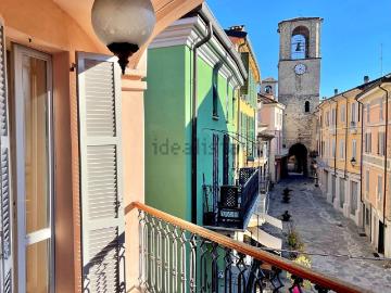 Appartamento in vendita di 318 m² in Via Rossi, 1