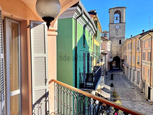 Appartamento in vendita di 318 m² in Via Rossi, 1