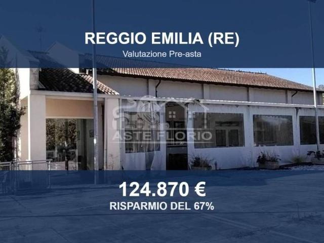Appartamento in vendita di 319 m² in Via Ezio Comparoni