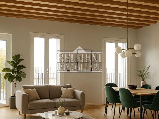 Appartamento in vendita di 320 m² in Via Cantarane