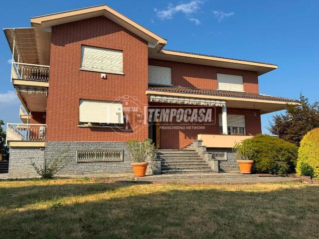 Appartamento in vendita di 320 m² in Via Fiano, 14