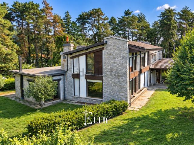 Appartamento in vendita di 320 m² in Via San Vito, 2
