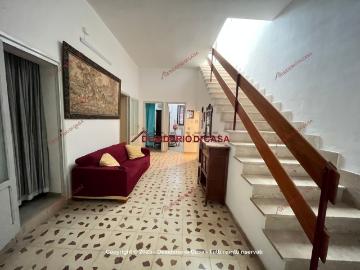 Appartamento in vendita di 320 m² in Viale della Rimembranza, 4