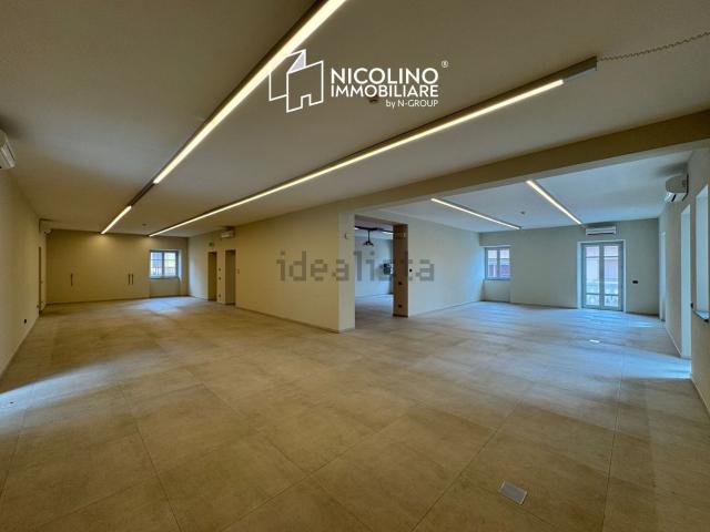 Appartamento in vendita di 321 m² in Via Giuseppe Garibaldi, 14