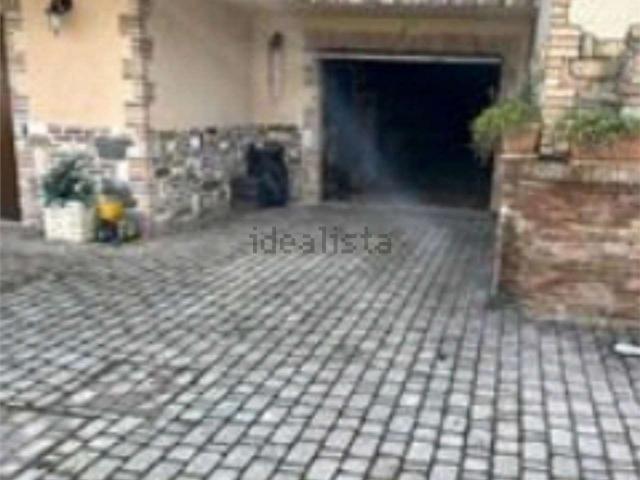 Appartamento in vendita di 323 m² in Via del Mare