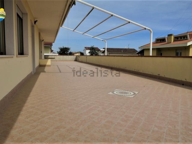 Appartamento in vendita di 323 m² in Via F. Petrarca