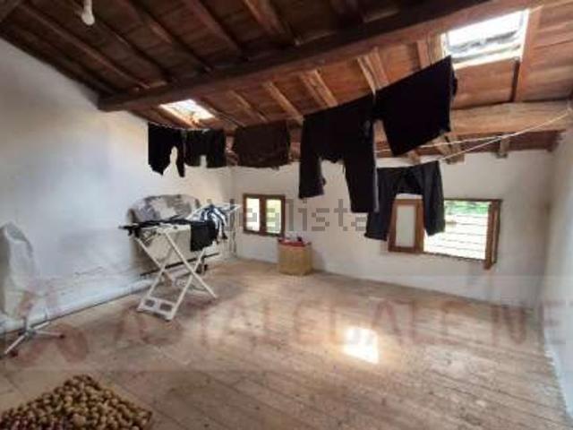Appartamento in vendita di 323 m² in Contrada Nicoletti, 5