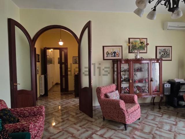 Appartamento in vendita di 325 m² in Via Giambattista Morgagni, 4