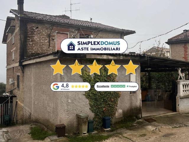 Appartamento in vendita di 325 m² in Via Madonna Delle Grazie
