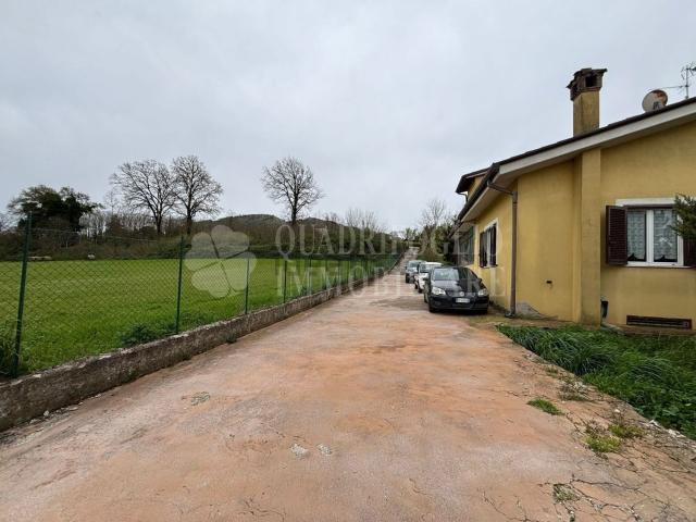 Appartamento in vendita di 325 m² in Via Sant&apos Egidio, 10