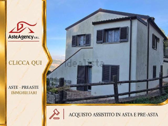 Appartamento in vendita di 325 m² in Frazione Sappanico, 144