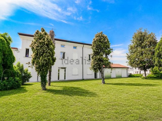 Appartamento in vendita di 326 m²