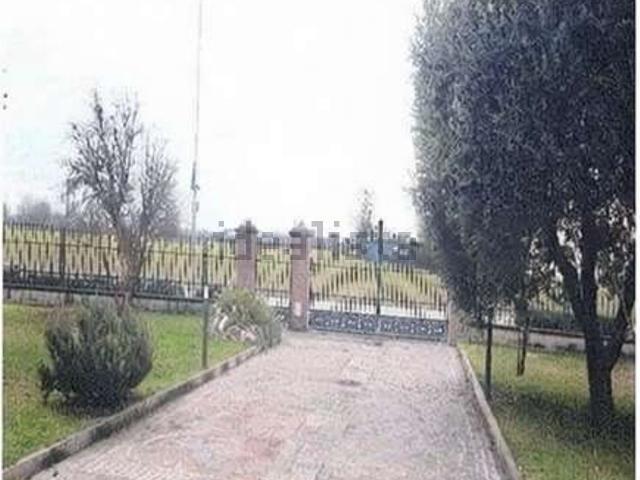 Appartamento in vendita di 327 m² in Via San Salvaro