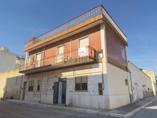Appartamento in vendita di 327 m² in Vico Fontana, 9