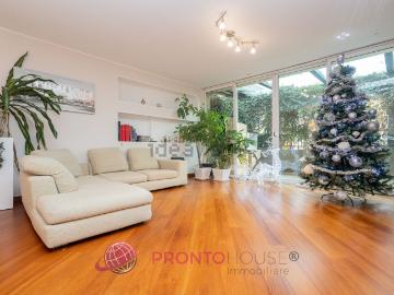 Appartamento in vendita di 328 m² in Via Giovanni Battista Bertini