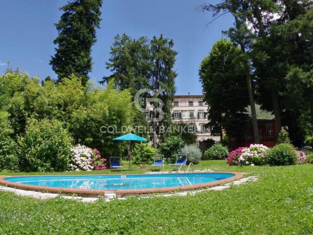 Appartamento in vendita di 330 m² in Via della Pieve