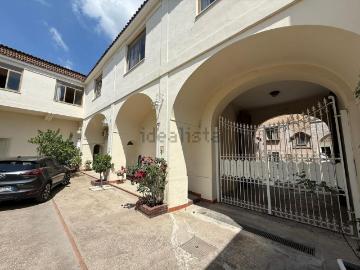 Appartamento in vendita di 330 m² in Via Piero Gobetti