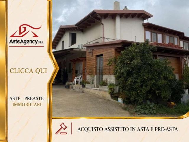 Appartamento in vendita di 332 m² in Strada delle Vigne, 6