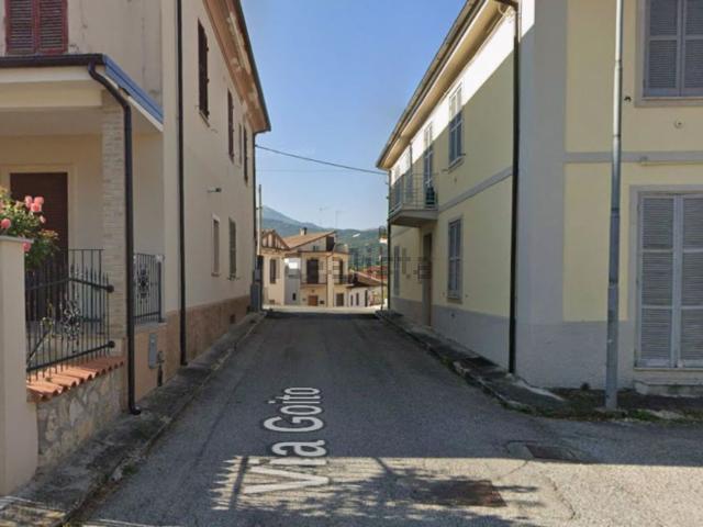Appartamento in vendita di 334 m² in Via Generale Paolini