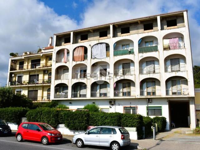 Appartamento in vendita di 334 m² in Lungomare San Francesco di Paola, 56