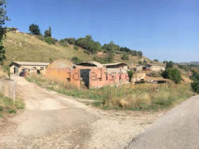 Appartamento in vendita di 33564 m² in Strada Extraurbana 3