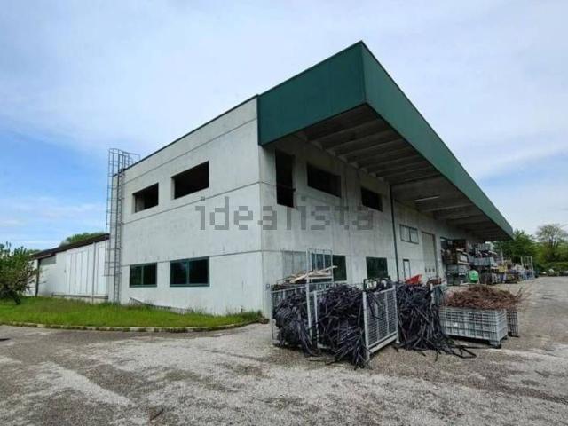 Appartamento in vendita di 3357 m² in Via Pietro Zorutti, 10