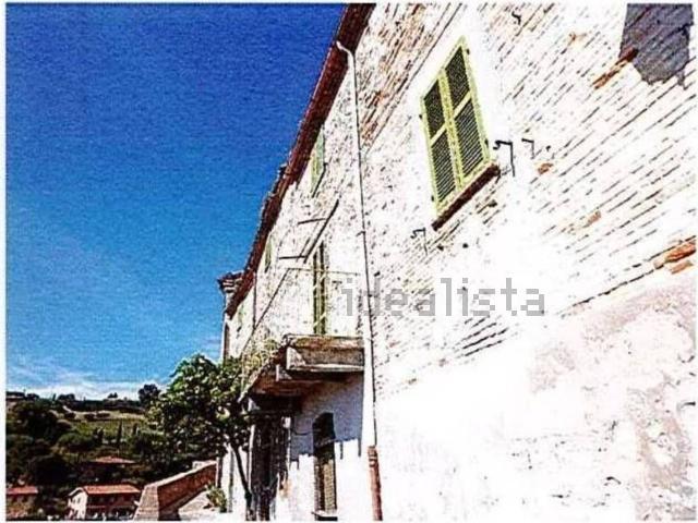 Appartamento in vendita di 335 m² in Via Serafini, 1