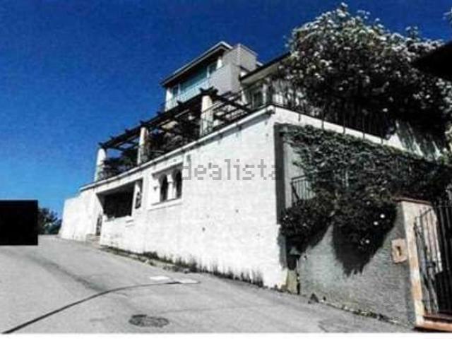Appartamento in vendita di 336 m² in Via Antonello da Messina