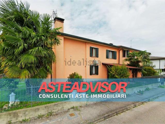 Appartamento in vendita di 336 m² in Via Nazario Sauro, 10
