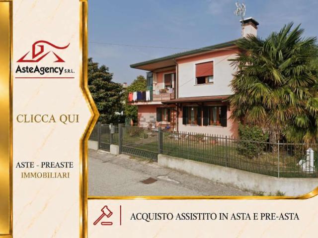 Appartamento in vendita di 336 m² in Via Nazario Sauro, 10