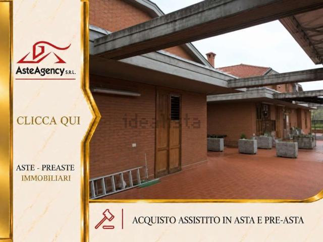 Appartamento in vendita di 340 m² in Via Fonte Orsola, 67