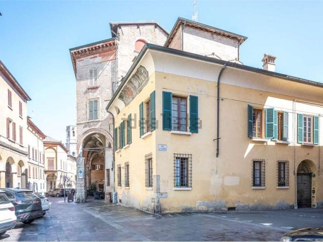 Appartamento in vendita di 340 m² in Via San Filippo, 2